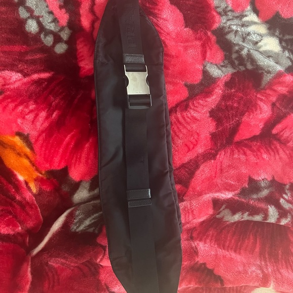 Prada bag - Picture 4 of 6